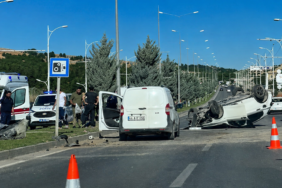 Üniversite Yolunda Feci Kaza: Otomobil Ters Döndü, Sürücü Yaralandı
