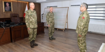 2’nci Ordu Komutanlığında Devir Teslim Töreni