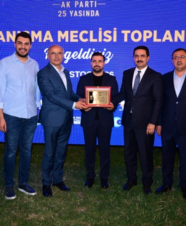 AK Parti Battalgazi Teşkilatı 25. Kuruluş Yılını Vefa Buluşmasıyla Kutladı