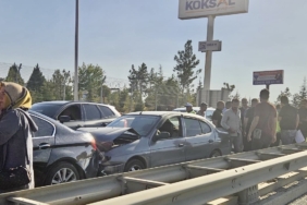 Beylerderesi Viyadüğü’nde 5 Araçlı Zincirleme Kaza: 1 Yaralı