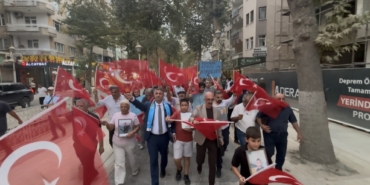 İYİ Parti'den Bayrak Yürüyüşü: “İhanetin Zaman Aşımı Yoktur”