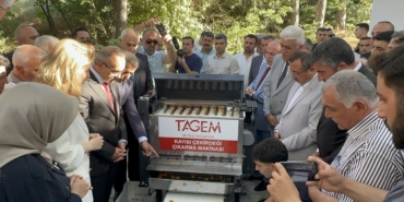 Kayısı Çekirdeği Çıkarma Makinesi Tanıtıldı: Bir Makine 15-16 İşçinin Yaptığı İşi Yapabiliyor