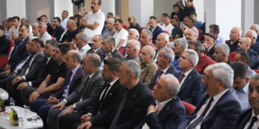 MHP Hekimhan’da Efendi Akyüz Yeniden Başkan Seçildi