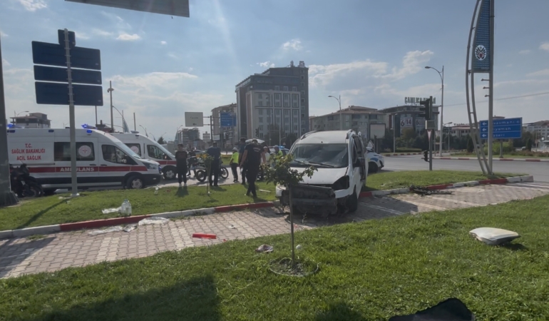 Malatya’da İki Ayrı Kaza: 5 Kişi Yaralandı