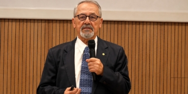 Naci Görür’den Deprem Açıklaması: “En Kesin Çözüm Deprem Dirençli Kentler Oluşturmak”