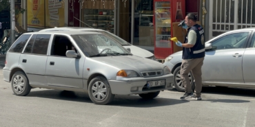 Yolun Karşısına Geçerken Otomobil Çarptı