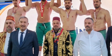 Zengibar’ın Başpehlivanı Feyzullah Aktürk Oldu