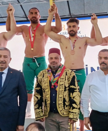 Zengibar’ın Başpehlivanı Feyzullah Aktürk Oldu