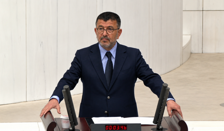 Ağbaba’dan Hızlı Tren Tepkisi: “Bu Sessizlik Hayra Alamet Değil”
