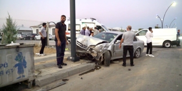 DSİ Kavşağında U Dönüşü Kazası: 2 Yaralı