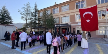 Darende’de 4 Bin 55 Öğrenci İçin İlk Zil Çaldı