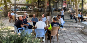 Dilek’te Vatandaşla kurduğu iletişimle takdir topluyor