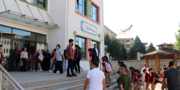 Hekimhan’da Bin 300 Öğrenci Ders Başı Yaptı