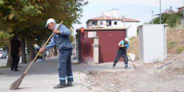 Konteynerlerin Kaldırıldığı Alanlarda Temizlik Çalışması