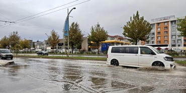 Malatya’da Sağanak Etkili Oldu: Yollarda Su Birikintileri Oluştu