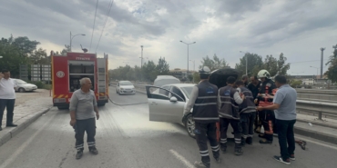Malatya’da Seyir Halindeki Otomobilde Yangın Paniği