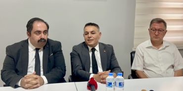 Sadıkoğlu'ndan YENİ Parti'ye ziyaret: “İftirayla Değil, Projelerimizle Konuşuyoruz”