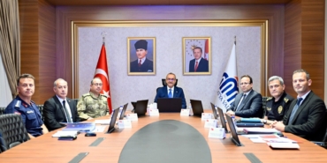 Vali Yavuz Başkanlığında Güvenlik Toplantısı: Bir Haftada 398 Olay Aydınlatıldı