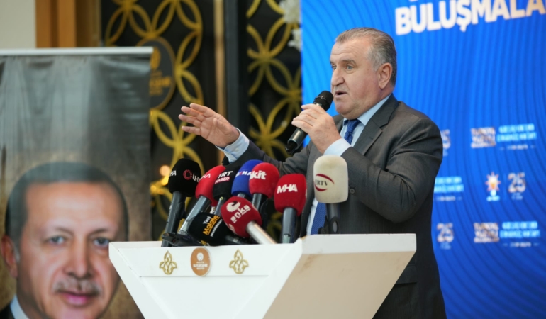 Bakan Bak: “Malatya’ya Borcumuzu Ödeyeceğiz, Hizmet Etmeye Devam Edeceğiz”