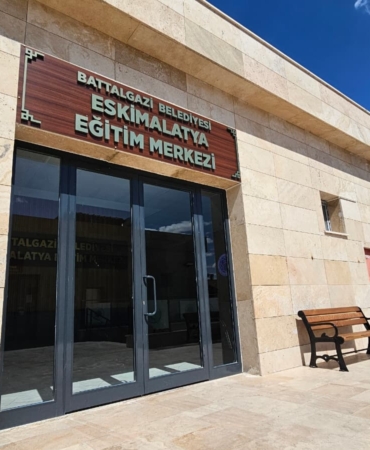 Battalgazi’de 450 Öğrenciye Ücretsiz Eğitim Desteği