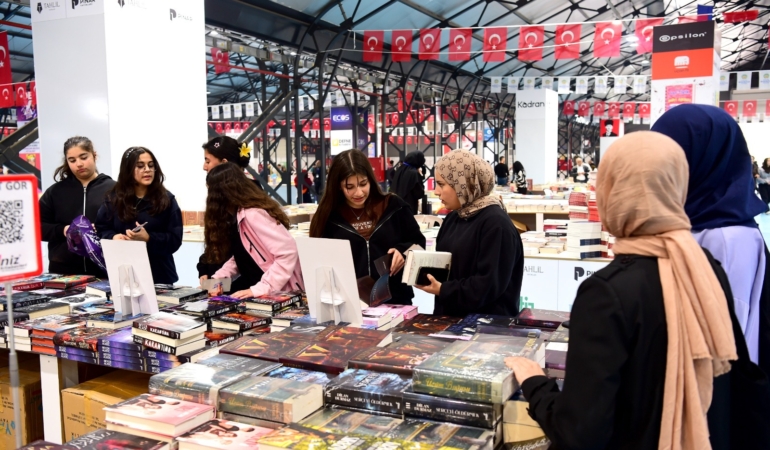 Malatya Kitap Fuarı’na 5 Günde 100 Bin Ziyaretçi