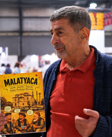 Malatya Kültür Sanat Hafızasına Eşsiz Eser: Gazeteci-Yazar Yaşar Karaaslan’ın "Malatyaca" Kitabı Kitap Fuarı’nda Okurla Buluştu