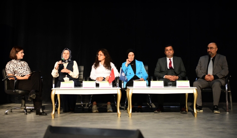 Malatya’da Anlamlı Buluşma: "Yaşlılıkta Yalnızlık ve Güvenli Yaşam" Masaya Yatırıldı