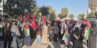 Malatya’da Filistin İçin Yüzlerce Kişi Yürüdü