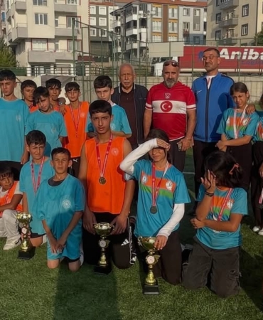 Malatya’da Genç Hokeyciler Sahada Buluştu