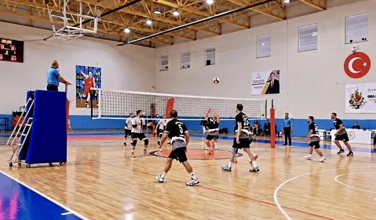 Malatya’da Kamu Kurumları Voleybol Turnuvasında Buluştu