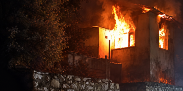Malatya’da Metruk Evde Korkutan Yangın
