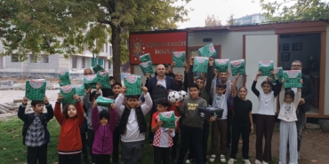 Malatya’da Minik Ressamlar Cumhuriyet Coşkusunu Resimlerine Yansıttı