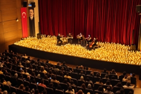 Malatya’da Mum Işığında Müzik Ziyafeti: İki Seans da Doldu