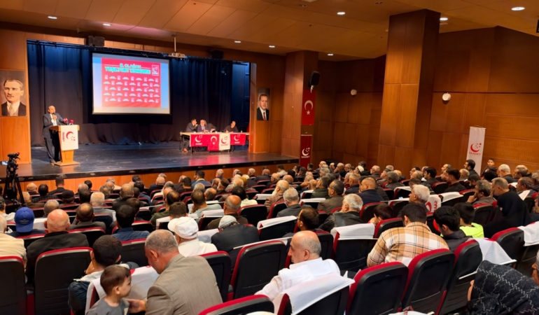 Saadet Partisi Yeşilyurt Kongresi’nde Ekonomi ve “Fon” Eleştirileri