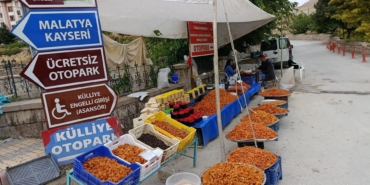 Somuncu Baba Yolunda Yöresel Ürünlere Ziyaretçi İlgisi