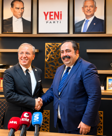 YENİ Parti Malatya İl Başkanlığında Devir Teslim: Basri İlhan Görevi Devraldı